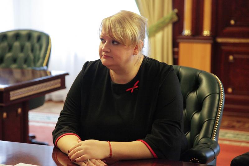 Министр социальных отношений Ирина Буторина отметила, что выплаты начнутся на месяц раньше, чем обещано изначально