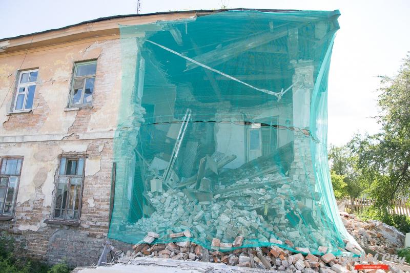 Суд оштрафовал мэрию Ирбита за разрушающийся памятник культурного наследия