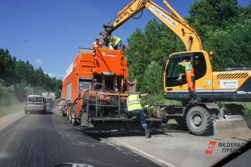 В Кировской области дороги ремонтируют в рамках нацпроекта