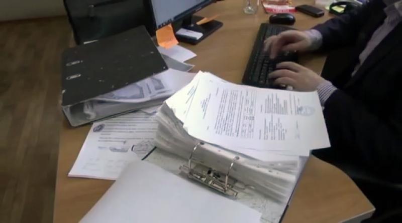 В администрации Оренбурга проходят обыски и выемка документов