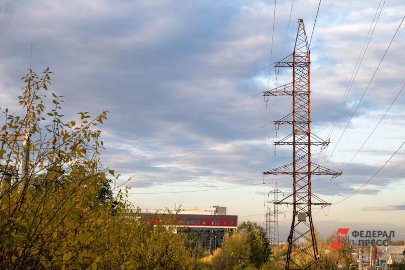 В Свердловской области мужчина погиб от высокого разряда тока
