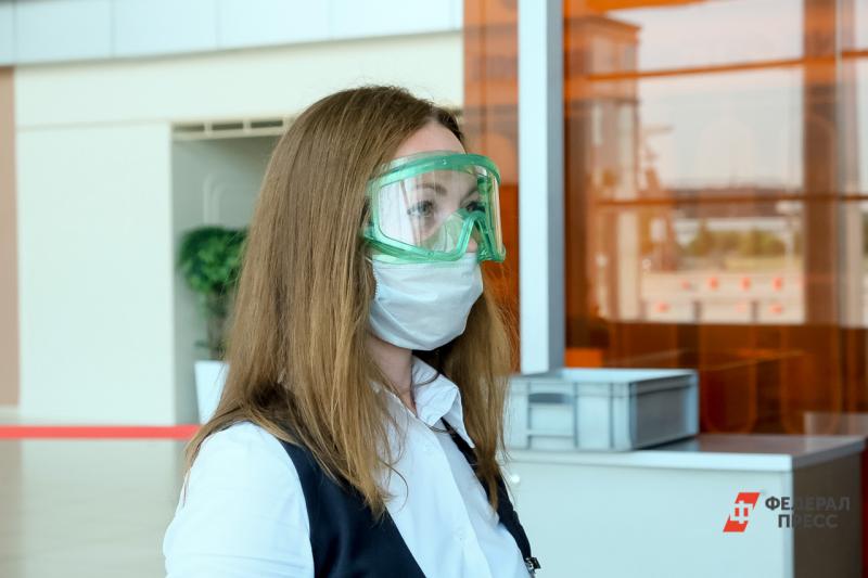 Число ежедневно выявляемых случаев коронавируса в России идет на спад