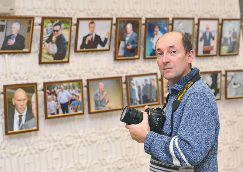 Сотрудники фотостудии АПЗ поделились воспоминания к Дню фотографа