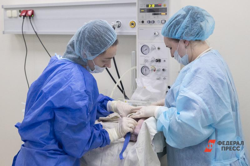 В Ноябрьске в госпитале для больных коронавирусом родились 10 здоровых малышей