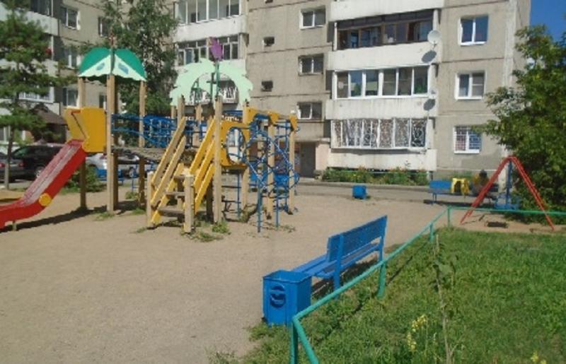 На детских площадках Октябрьского округа Иркутска завершили благоустройство