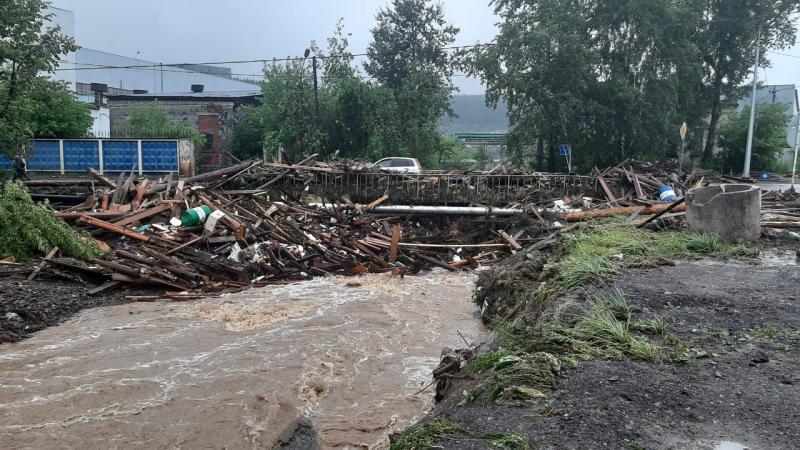 Пострадавшим от потопа в Нижних Сергах выплатят по 15 тысяч рублей