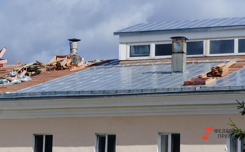 Вчерашний ураган повредил крыши более 40 домов поселка