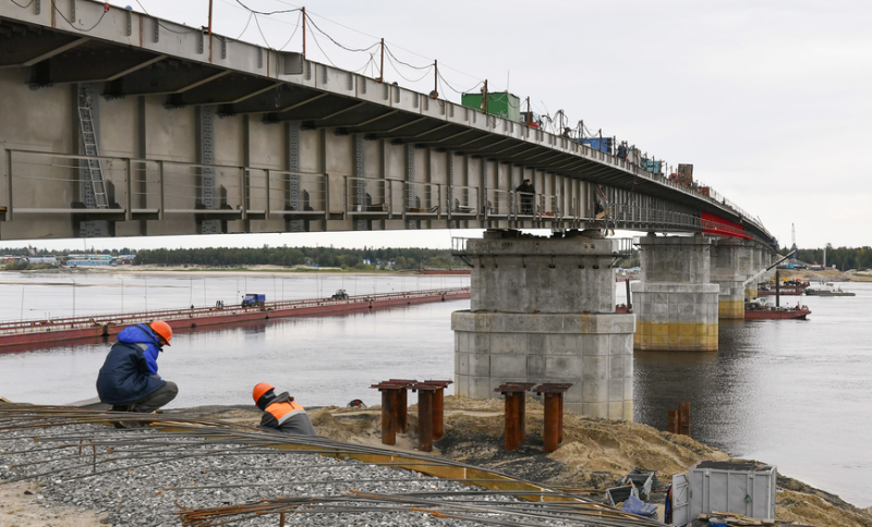 Глава Ямала оценил готовность Пуровского моста