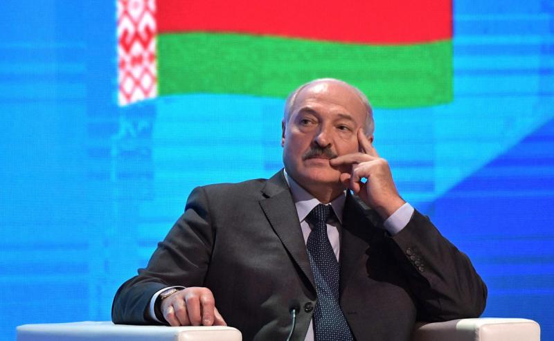 Лукашенко лидирует на президентских выборах