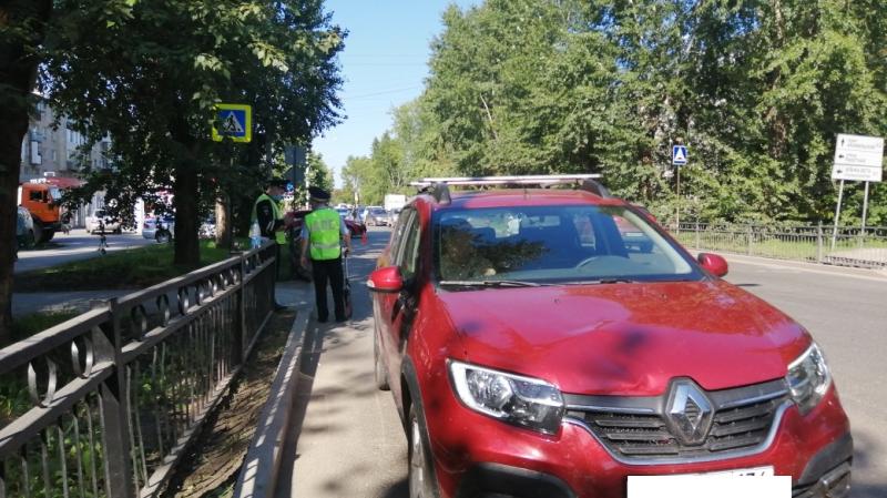 Четыре ребенка пострадали в автомобильной аварии в Екатеринбурге
