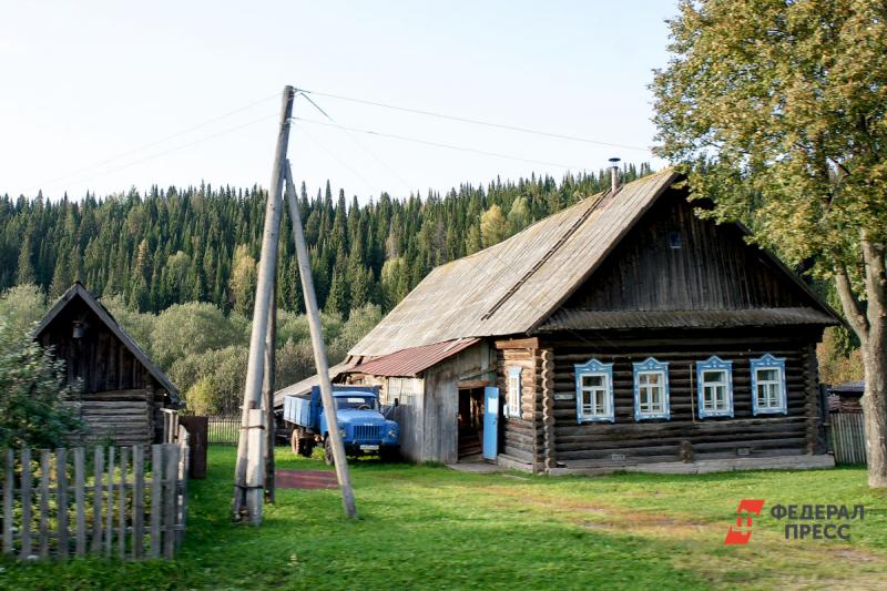 Бывшему главе свердловского села грозит срок за махинации с земельными участками