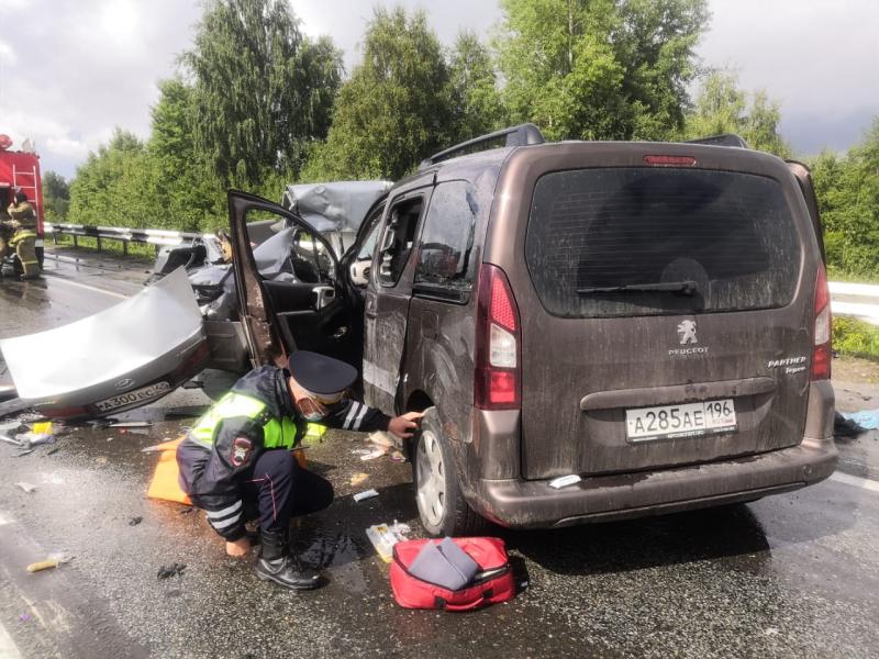 Четыре человека погибли в автоаварии на трассе «Екатеринбург – Курган»