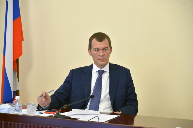 Врио губернатора Хабаровского края встретился с ведущими политологами и социологами региона.
