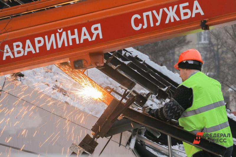Власти назвали возможные причины обрушения конструкции в строящейся школе под Томском