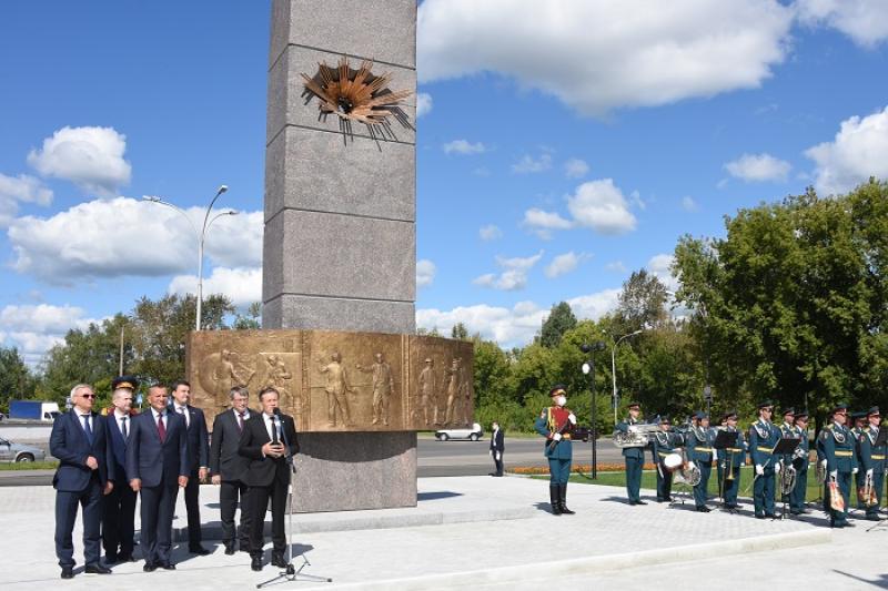 Мемориал в честь испытателей ядерного оружия открыли в Сарове