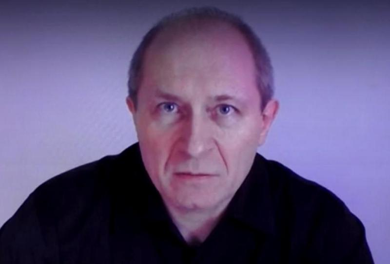 Юрий Чекин в видеообращении к Владимиру Путину в 2018 году заявил, что непричастен к убийству