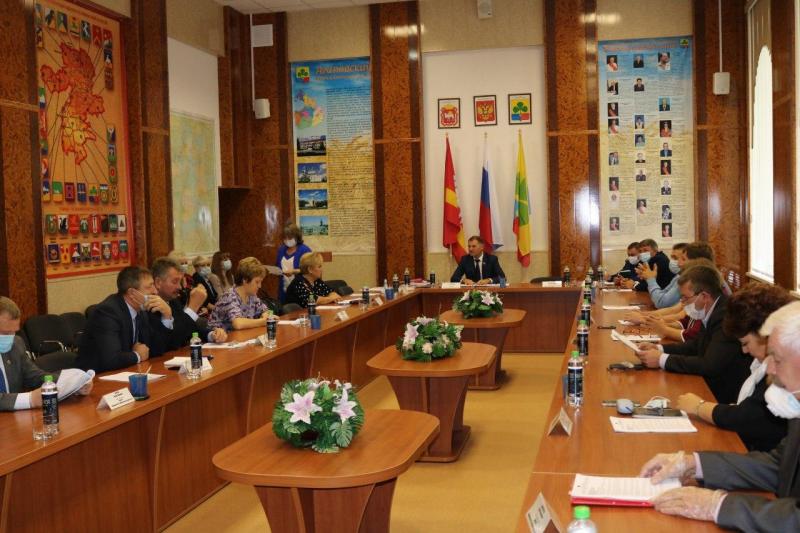 Первое заседание депутатов нового созыва в Агаповке прошло без СМИ