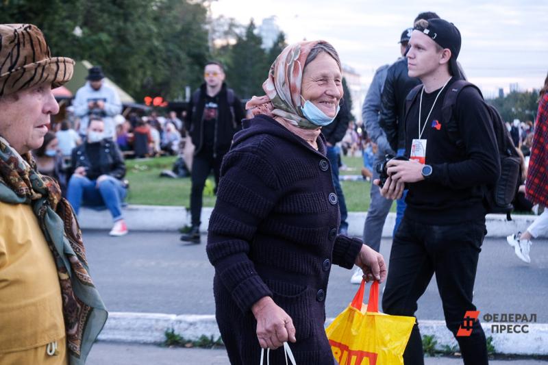 Куйвашев еще на неделю продлил самоизоляцию для свердловских пенсионеров 65+