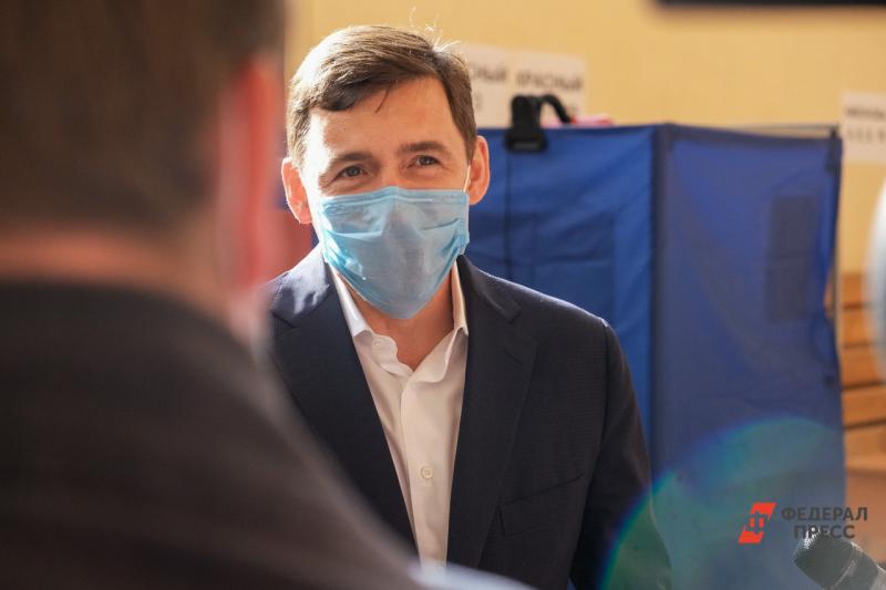 Евгений Куйвашев сделал прививку против гриппа