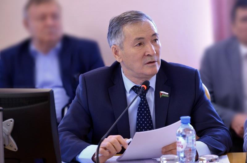Фуат Сайфитдинов поблагодарил за сотрудничество депутатов Госдумы от региона