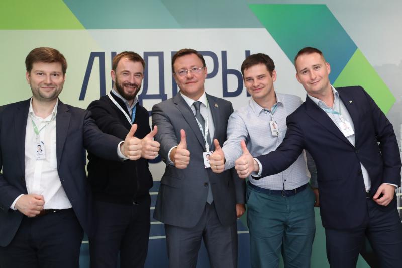 Дмитрий Азаров пригласил финалистов к реализации совместных проектов
