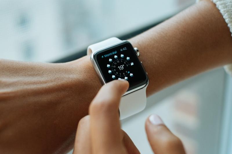 Apple презентовала Apple Watch SE с функцией измерения кислорода в крови