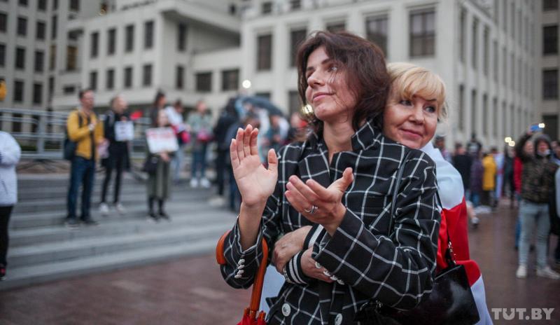 Женский марш проходит в Минске