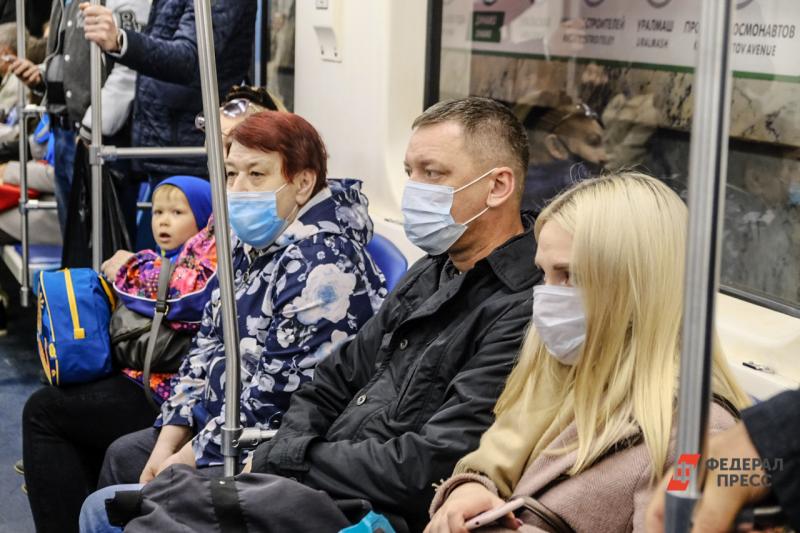 В Свердловской области заболели COVID 211 человек