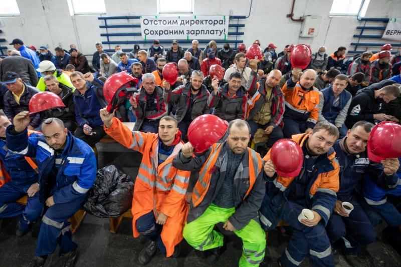 Целую неделю во Владивостокском торговом морском порту не утихают протесты рабочих
