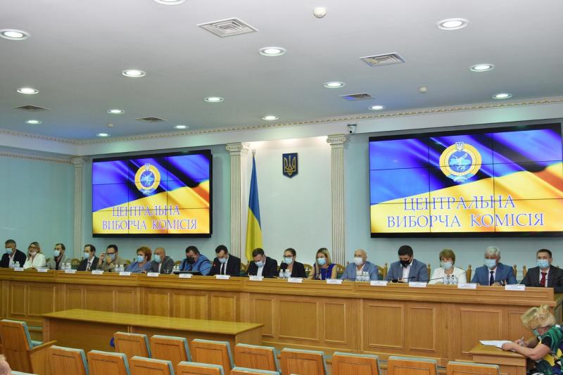 В Украине 25 октября прошли выборы глав муниципалитетов, городских и районных депутатов