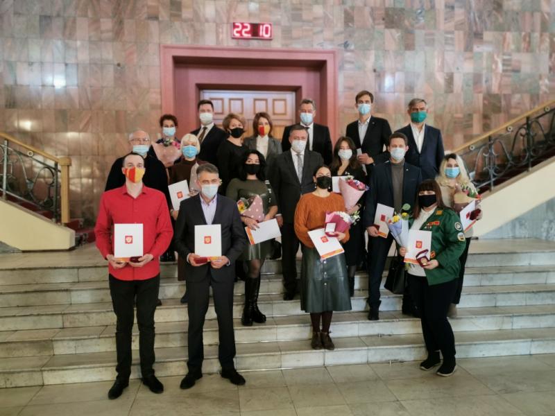 В правительстве Иркутской области наградили участников Общероссийской акции взаимопомощи «#МыВместе»