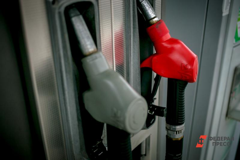 Продавцов разбавленного бензина будут штрафовать с ноября