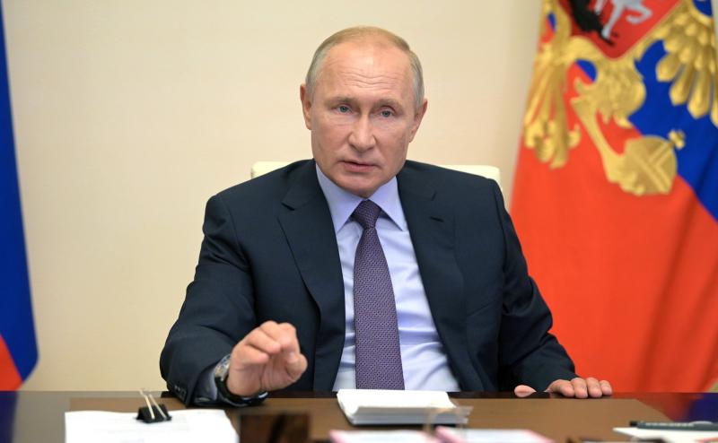 Владимир Путин поручил выделить деньги на борьбу с коронавирусом