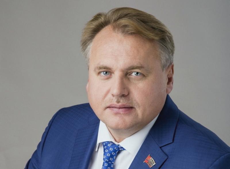 Юрий Уткин: за прекращении его полномочий проголосовали 32 депутата из 34