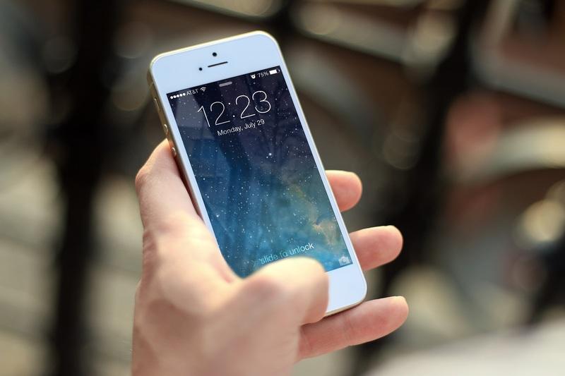 В России начинаются продажи iPhone 12 mini и iPhone 12 Pro Max
