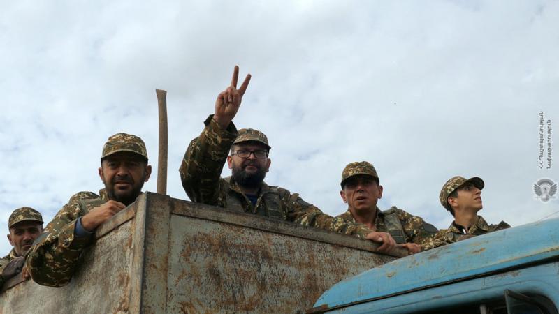 Армения продолжает вывод войск из Кельбаджарского района
