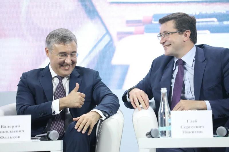 Валерий Фальков и Глеб Никитин приняли участие в пленарном заседании