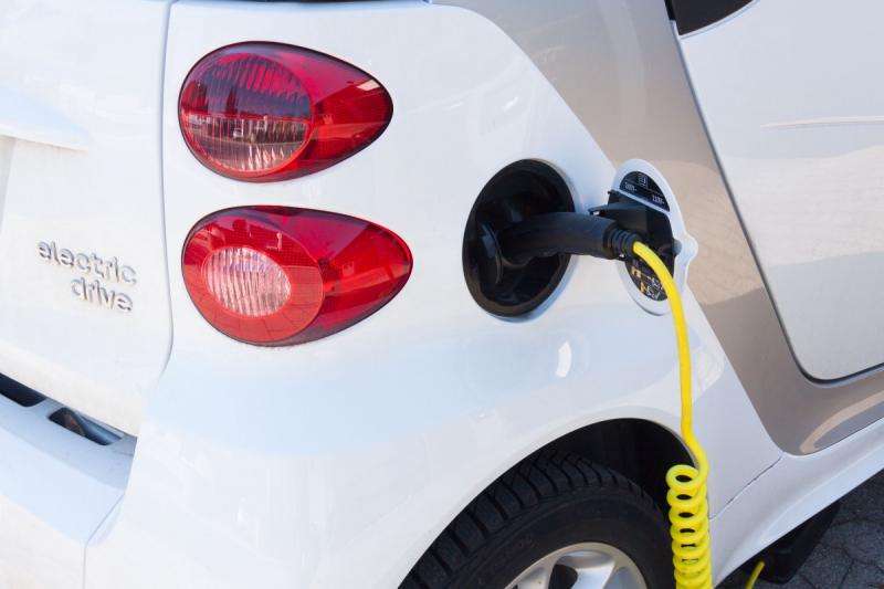 Владельцы электромобилей могут не платить транспортный налог