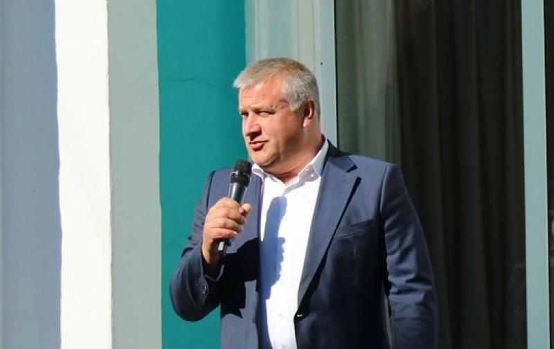 Дмитрий Гатов является действующим главой Коркино