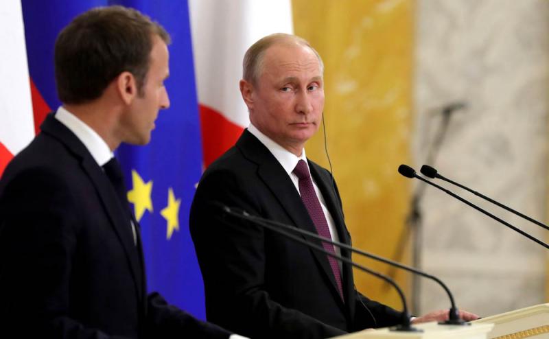 Путин и Макрон обсудили вопросы двусторонней повестки