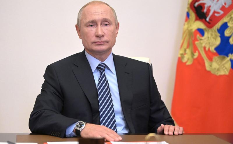 Путин пошутил на совещании по ОПК