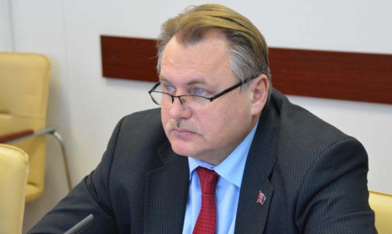 Юрий Уткин не хочет терять пост председателя