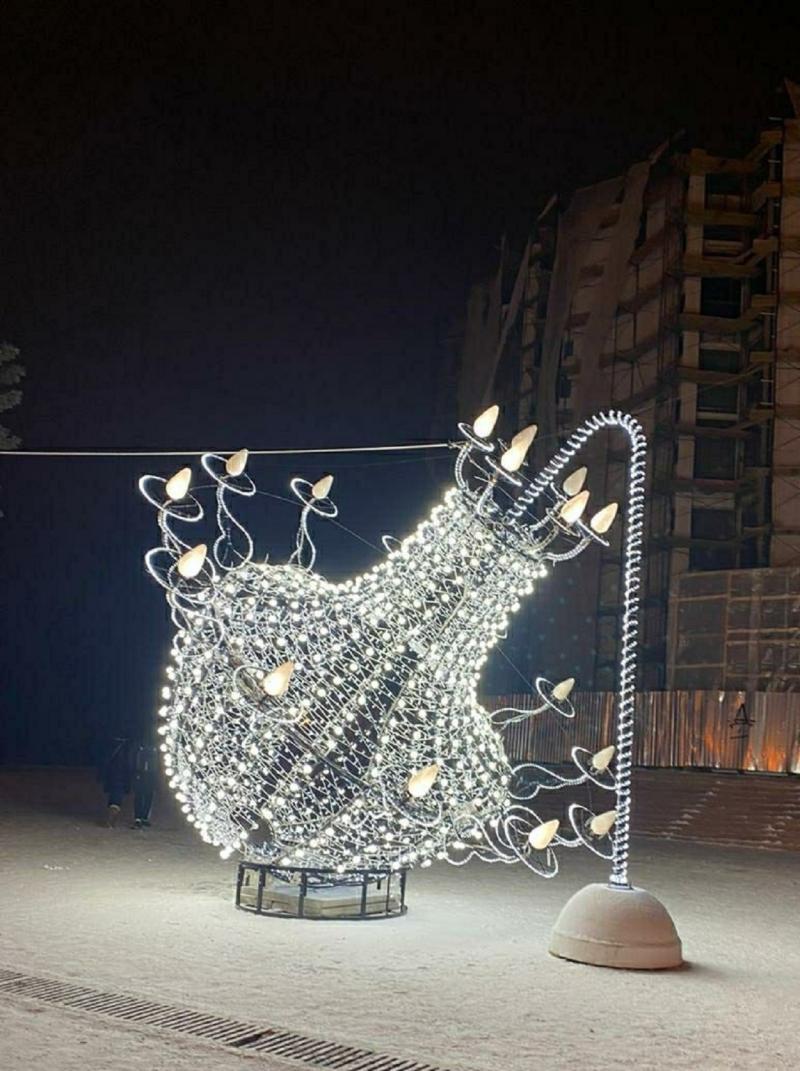 В Челябинске воруют светильники из новогодних украшений