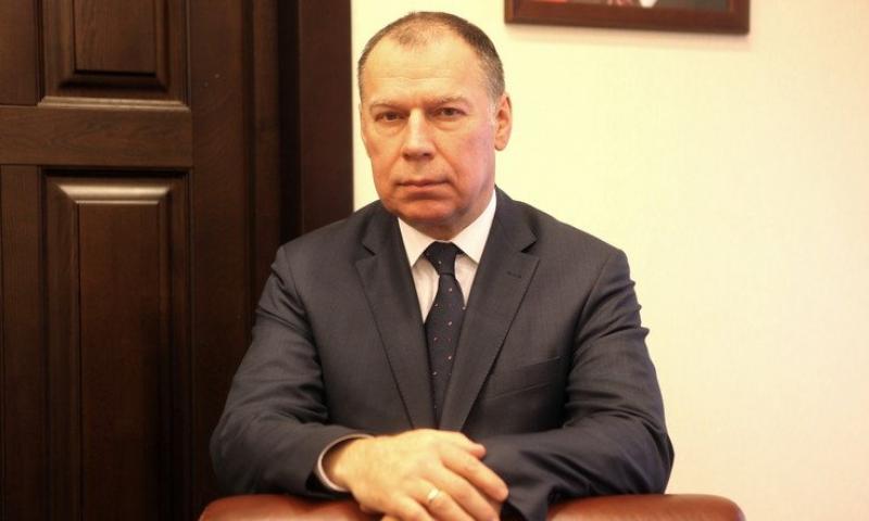 Виктор Дубенецкий увольняется с поста заместителя полпреда в УрФО