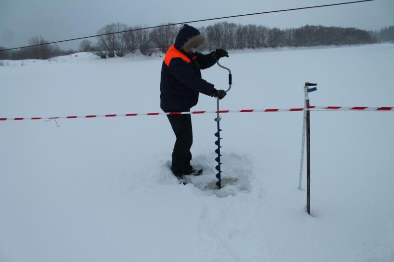 МЧС открыло первую ледовую переправу через реку Сосьва