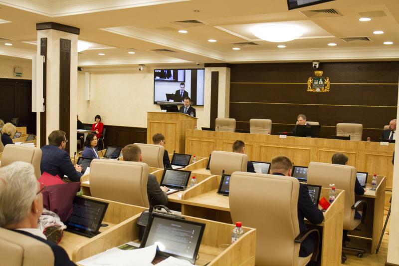 Депутаты Екатеринбурга повысили расходы на свое содержание в 2021 году
