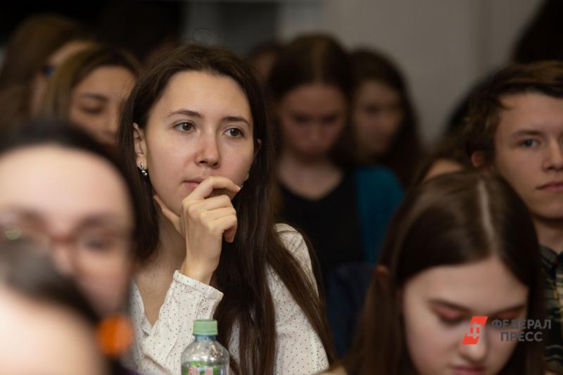 Более 10 студентов пройдут стажировку в Минстрое РФ