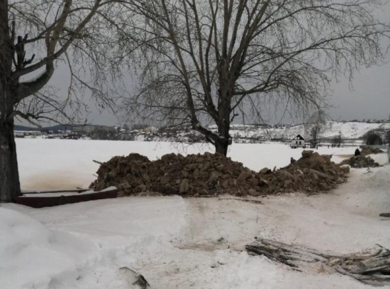 Минэкологии проверит пруд и лес Катав-Ивановска из-за жалоб на стройотходы