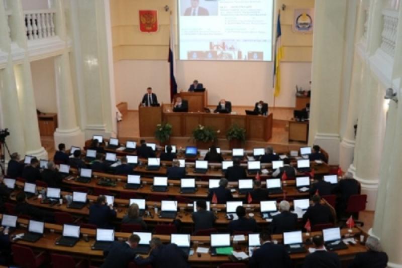 Бурятские депутаты утвердили трех чиновников, которых выдвинул Цыденов