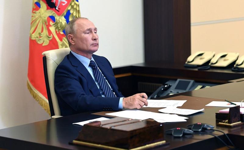 В сети продается автограф Путина почти за миллион рублей